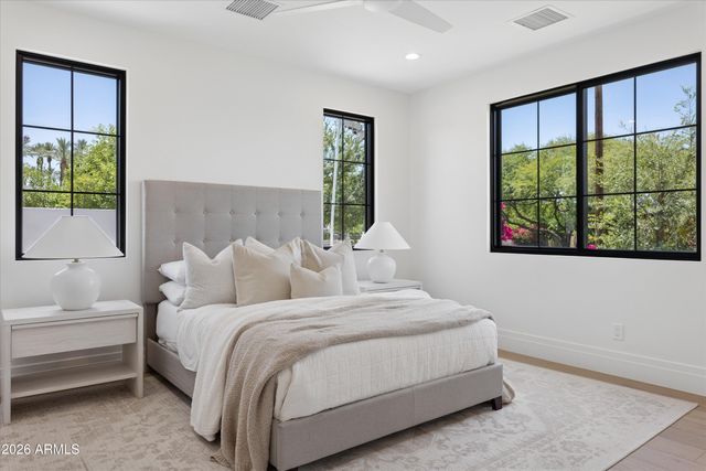 4248 E PATRICIA JANE Drive, Phoenix, AZ 85018