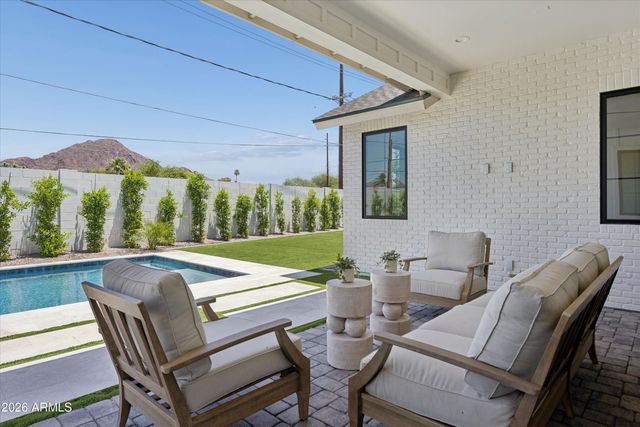 4248 E PATRICIA JANE Drive, Phoenix, AZ 85018