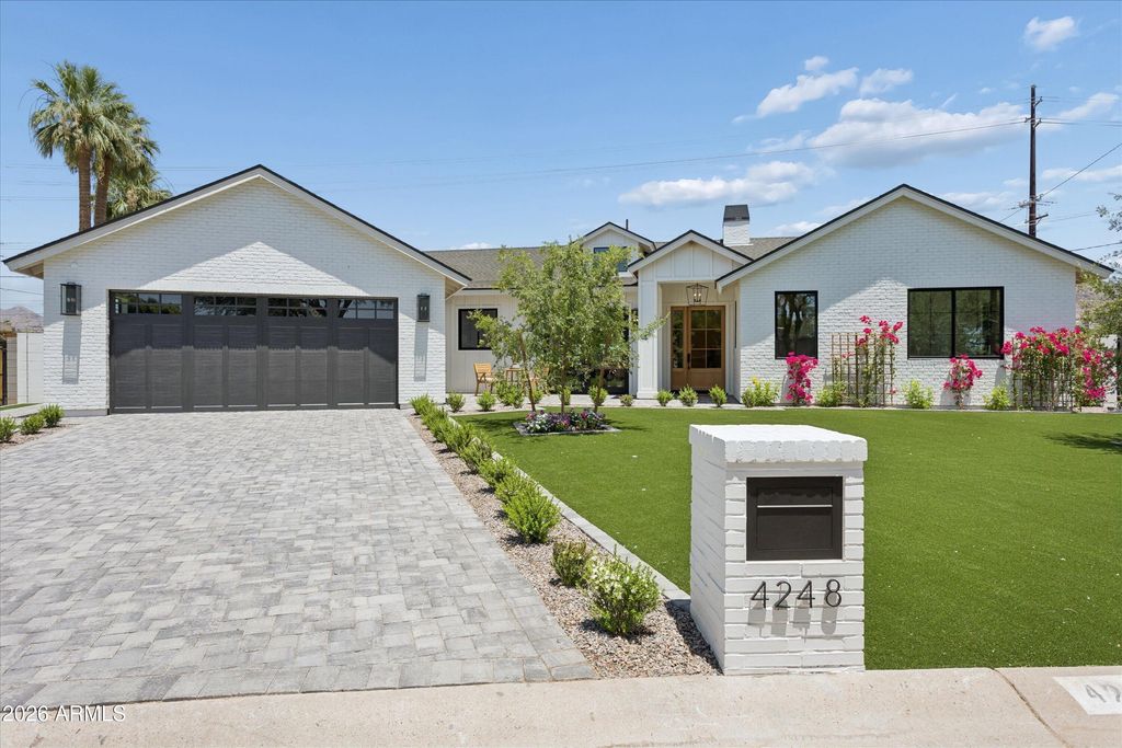 4248 E PATRICIA JANE Drive, Phoenix, AZ 85018 — photo 2