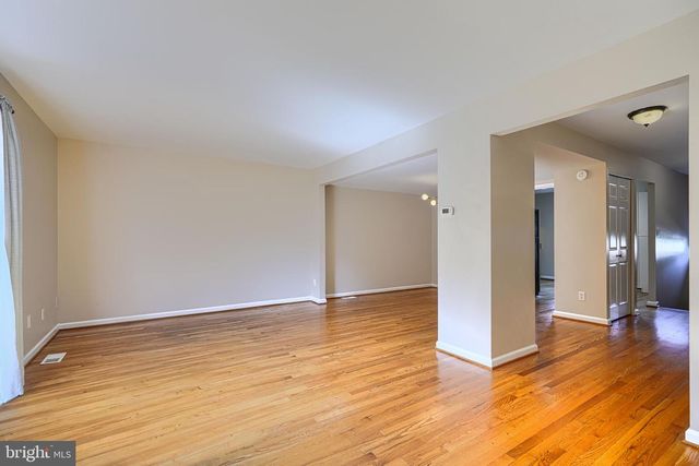 17 KILLADOON CT, Lutherville Timonium, MD 21093