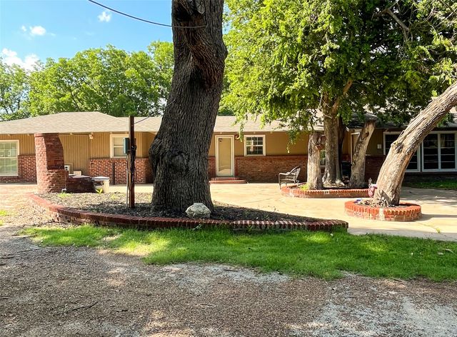 9137 Highway 67 377, Comanche, TX 76442