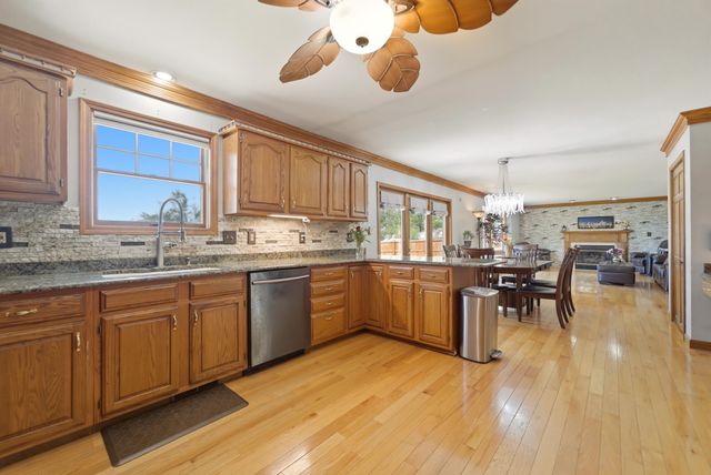 1401 W 95th Place, Crown Point, IN 46307