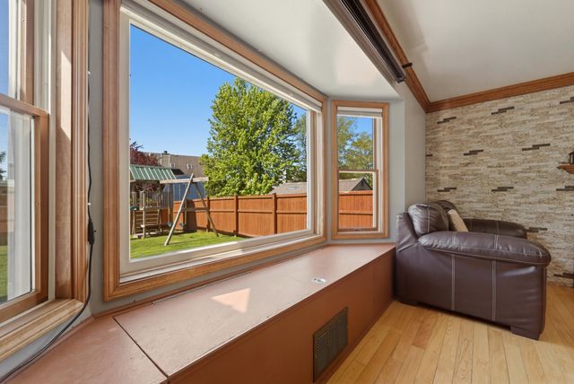 1401 W 95th Place, Crown Point, IN 46307