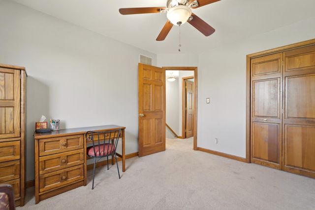 1401 W 95th Place, Crown Point, IN 46307