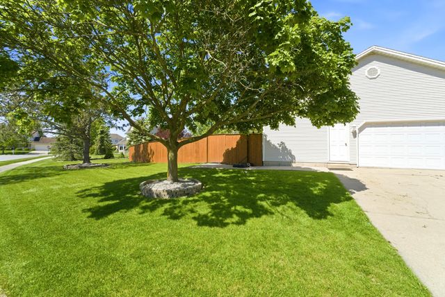 1401 W 95th Place, Crown Point, IN 46307