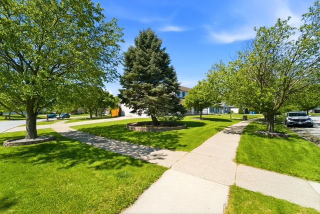 1401 W 95th Place, Crown Point, IN 46307