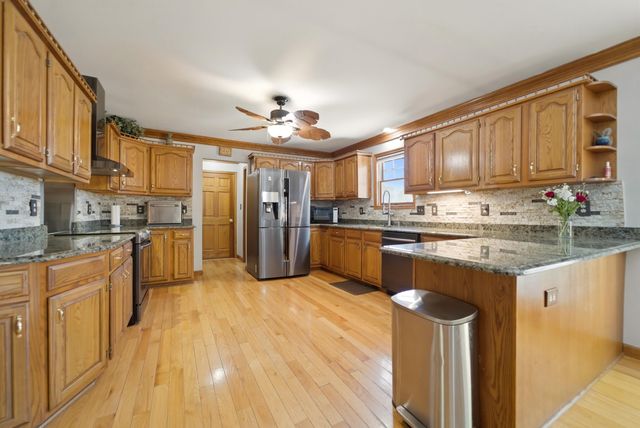 1401 W 95th Place, Crown Point, IN 46307