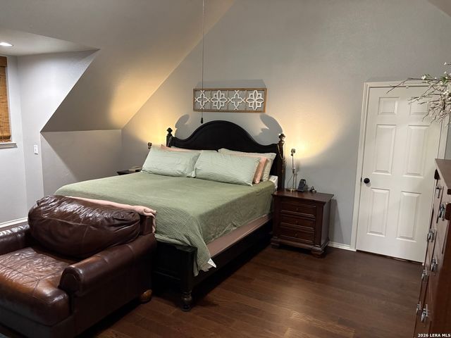 611 Midnight Dr, San Antonio, TX 78260