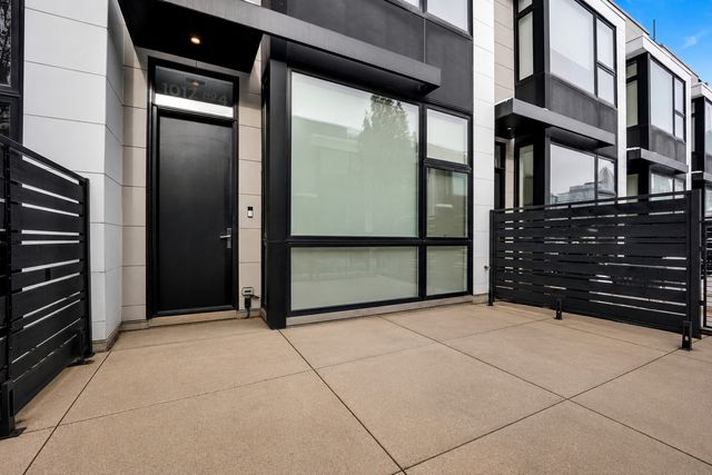 1017 N Cleveland Avenue 4, Chicago, IL 60610
