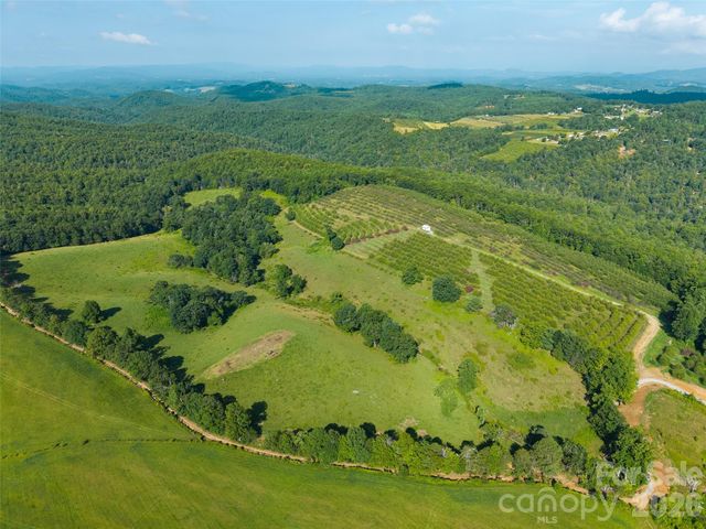 0 Summer Road 2, Hendersonville, NC 28792