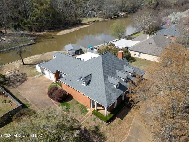105 Beaver Run Drive, Brandon, MS 39047