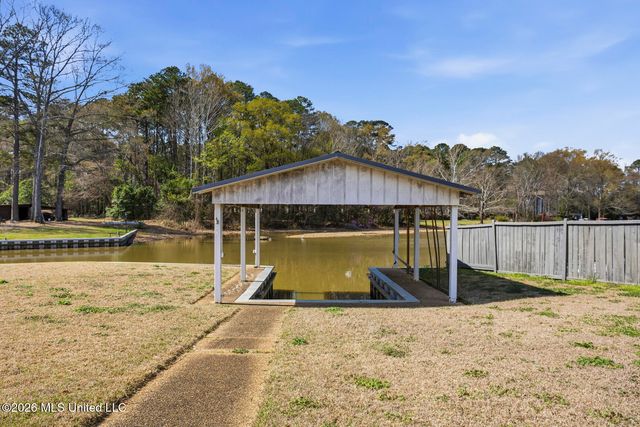 105 Beaver Run Drive, Brandon, MS 39047