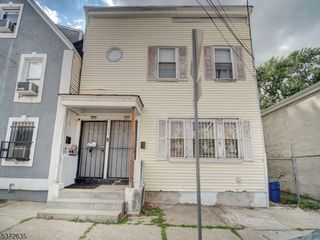 75 S 6Th St, Newark City, NJ 07107