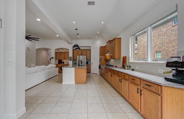 13812 N Lake Branch Lane, Houston, TX 77044