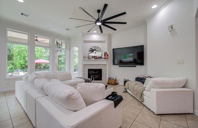 13812 N Lake Branch Lane, Houston, TX 77044