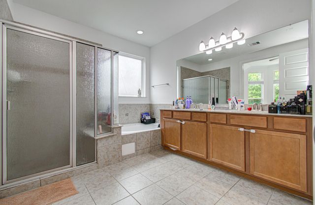 13812 N Lake Branch Lane, Houston, TX 77044