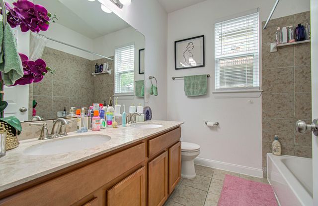 13812 N Lake Branch Lane, Houston, TX 77044