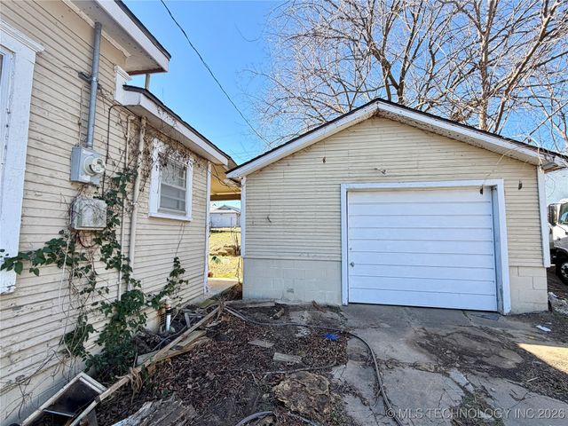 409 S Bristow Avenue, Drumright, OK 74030