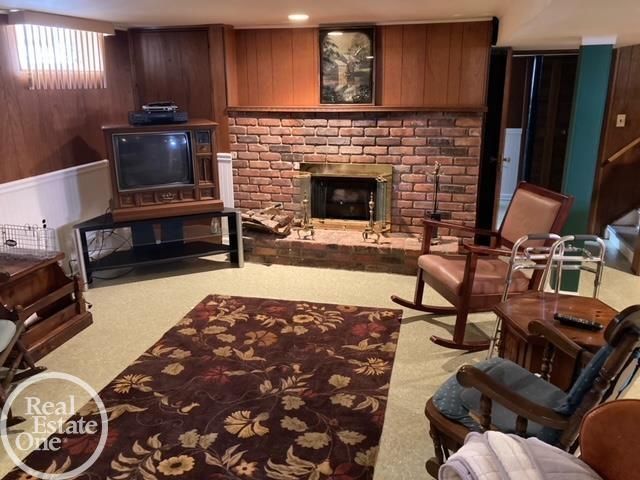 23051 Saxony Street, Eastpointe, MI 48021