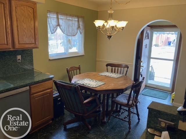 23051 Saxony Street, Eastpointe, MI 48021