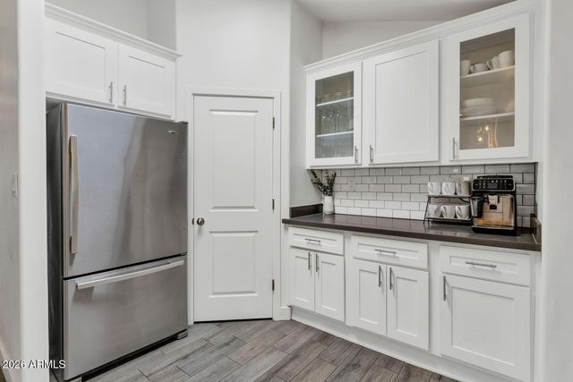 828 E MYRTLE Avenue, Phoenix, AZ 85020