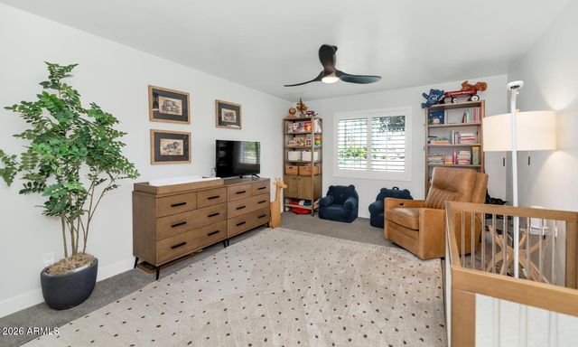828 E MYRTLE Avenue, Phoenix, AZ 85020