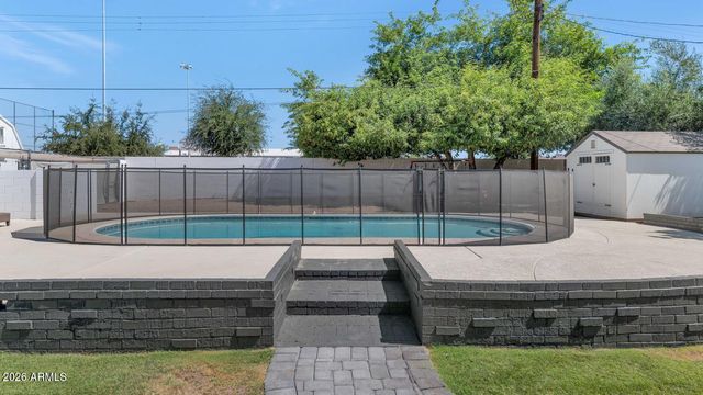 828 E MYRTLE Avenue, Phoenix, AZ 85020
