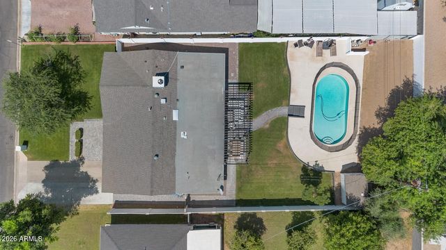 828 E MYRTLE Avenue, Phoenix, AZ 85020