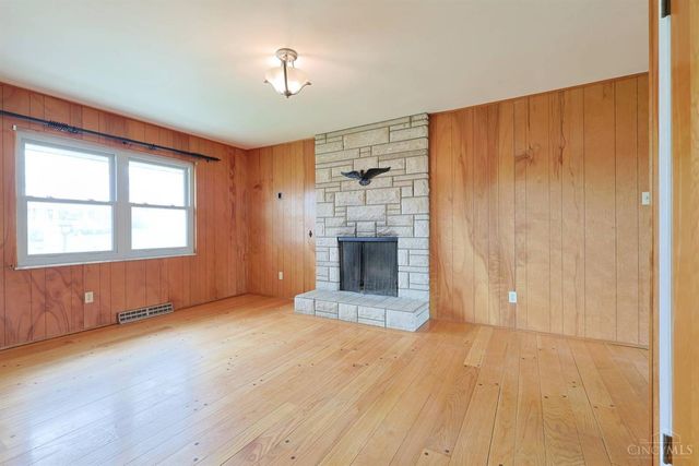 6233 Sharlene Drive, Cincinnati, OH 45248