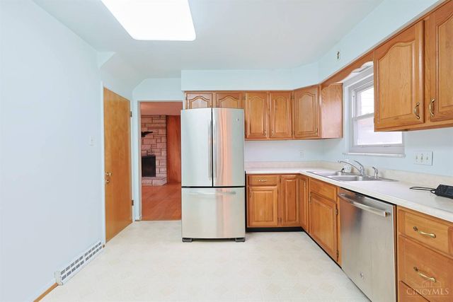 6233 Sharlene Drive, Cincinnati, OH 45248