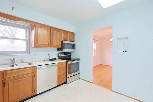 6233 Sharlene Drive, Cincinnati, OH 45248