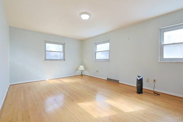 6233 Sharlene Drive, Cincinnati, OH 45248