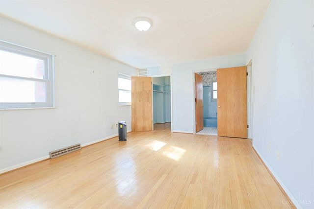 6233 Sharlene Drive, Cincinnati, OH 45248