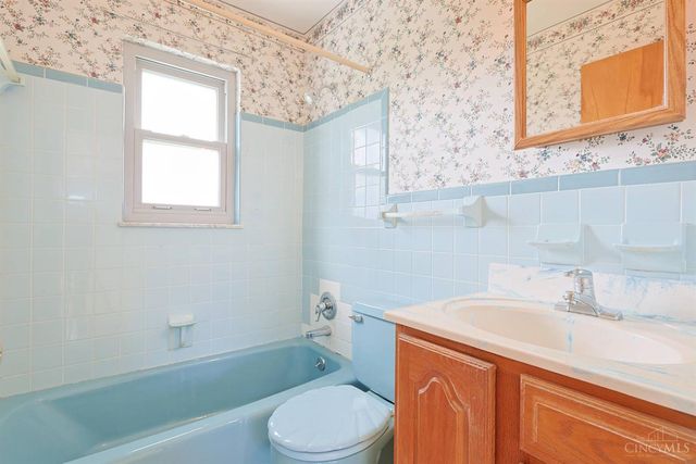 6233 Sharlene Drive, Cincinnati, OH 45248