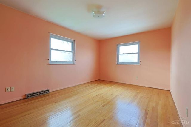 6233 Sharlene Drive, Cincinnati, OH 45248