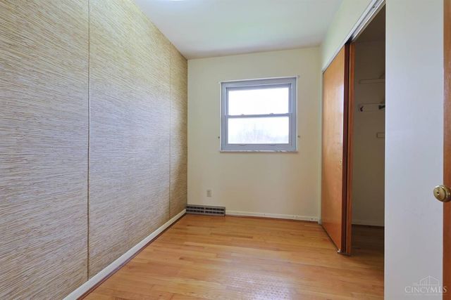 6233 Sharlene Drive, Cincinnati, OH 45248