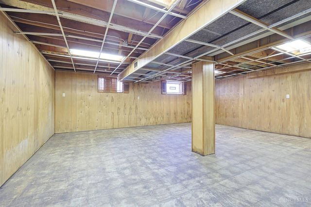 6233 Sharlene Drive, Cincinnati, OH 45248