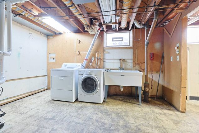 6233 Sharlene Drive, Cincinnati, OH 45248