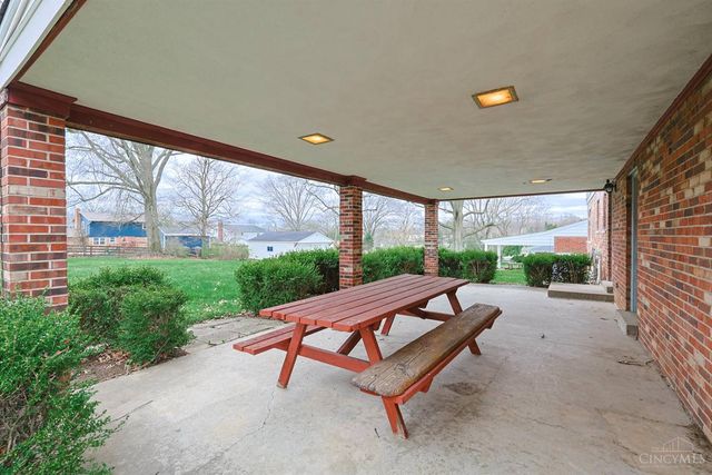 6233 Sharlene Drive, Cincinnati, OH 45248