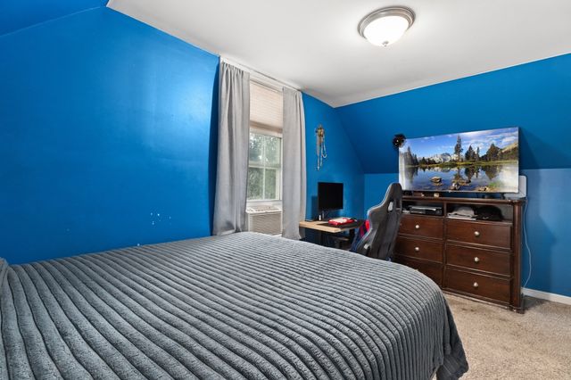 114 Cogswell St, Haverhill, MA 01832