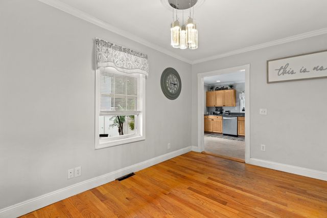 114 Cogswell St, Haverhill, MA 01832