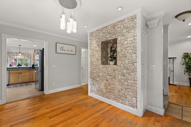 114 Cogswell St, Haverhill, MA 01832