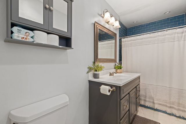 114 Cogswell St, Haverhill, MA 01832
