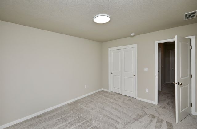 4427 Honey Bee Ridge, Des Moines, IA 50317