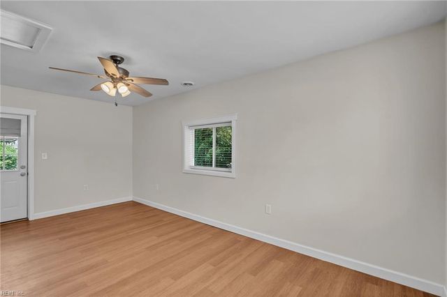 661 Kenneth RD, Virginia Beach, VA 23462
