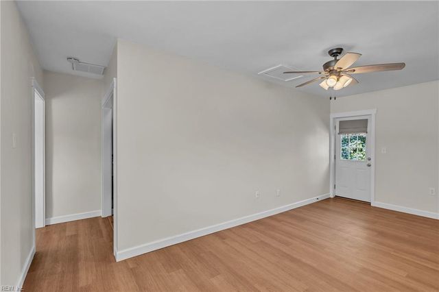 661 Kenneth RD, Virginia Beach, VA 23462