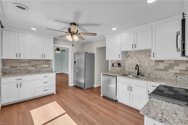 661 Kenneth RD, Virginia Beach, VA 23462