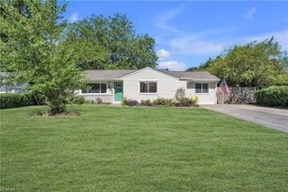 661 Kenneth RD, Virginia Beach, VA 23462