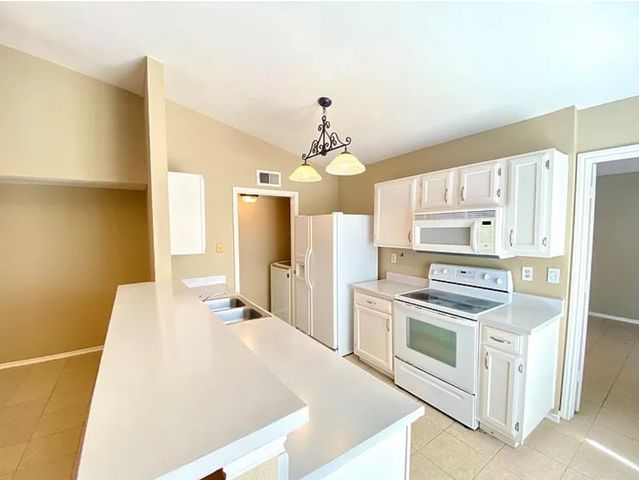 4618 Carr Street, The Colony, TX 75056