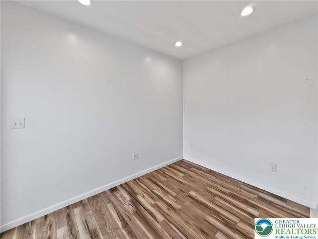 2 Elm Street, Mount Pocono Boro, PA 18344